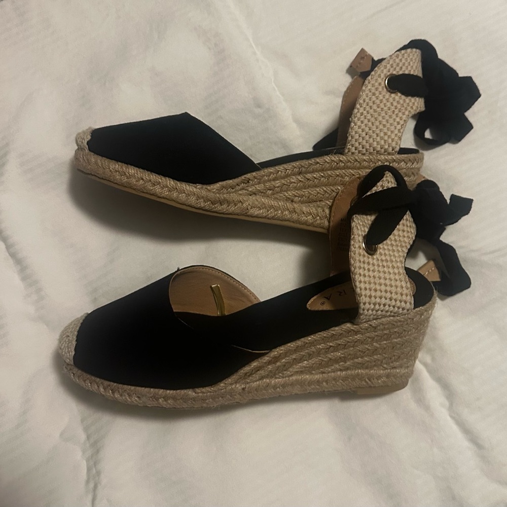 Serra Black and Tan Women's Espadrilles - Picture 3 of 5